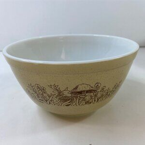 Pyrex Forest Fancies #402 Mushroom Print 1.5 Liter Mixing Bowl Vintage